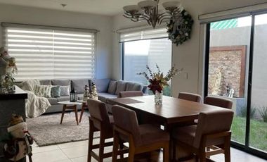 RENTA DE CASA DE UNA SOLA PLANTA DENTRO DE RESIDENCIAL EN METEPEC