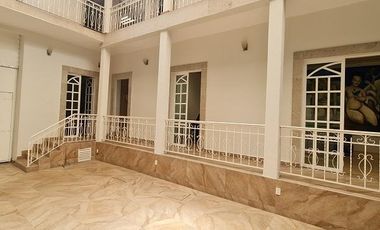 Casa en Renta en Roma Norte con uso de SUELO Oficinas