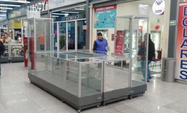 Isla comercial en renta en Plaza Exhibimex