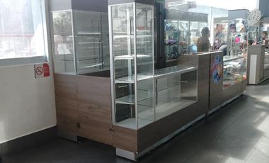 Isla comercial en renta en Plaza Exhibimex