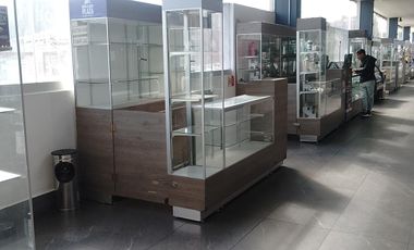 Isla comercial en renta en Plaza Exhibimex