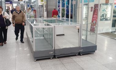 Isla comercial en renta en Plaza Exhibimex