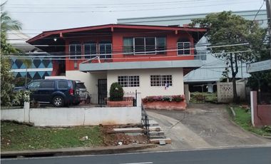 Venta de Casa Comercial en Vía Transístmica y Fernández de Cordoba