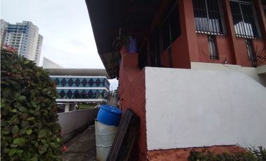Venta de Casa Comercial en Vía Transístmica y Fernández de Cordoba