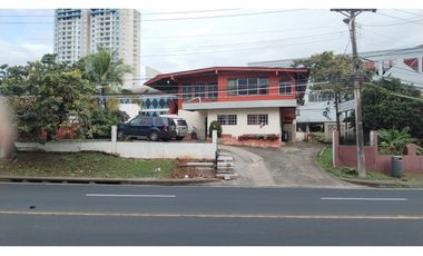 Venta de Casa Comercial en Vía Transístmica y Fernández de Cordoba