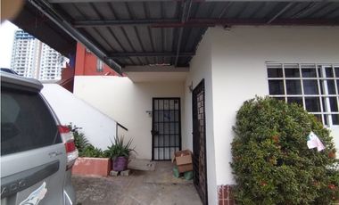 Venta de Casa Comercial en Vía Transístmica y Fernández de Cordoba