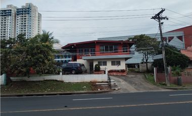 Venta de Casa Comercial en Vía Transístmica y Fernández de Cordoba