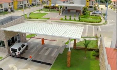VENDO CASA ARRAIJAN LAS VILLAS SANTILLANA 3R