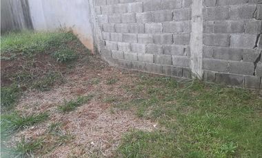 ALQUILO CASA EN LA ARBOLA LOS ALMENDROS
