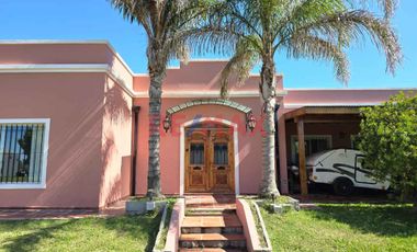 CASA 4 AMBIENTES VENTA CAÑUELAS 10400m2 c/PILETA