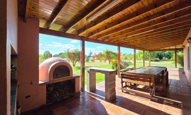 CASA 4 AMBIENTES VENTA CAÑUELAS 10400m2 c/PILETA