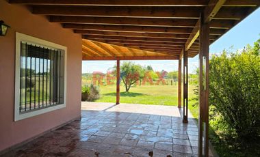 CASA 4 AMBIENTES VENTA CAÑUELAS 10400m2 c/PILETA