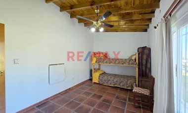 CASA 4 AMBIENTES VENTA CAÑUELAS 10400m2 c/PILETA