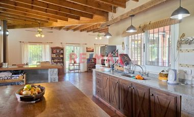 CASA 4 AMBIENTES VENTA CAÑUELAS 10400m2 c/PILETA