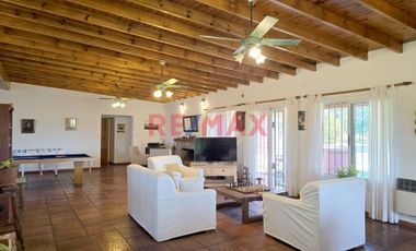 CASA 4 AMBIENTES VENTA CAÑUELAS 10400m2 c/PILETA