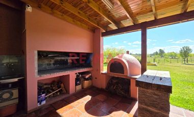 CASA 4 AMBIENTES VENTA CAÑUELAS 10400m2 c/PILETA