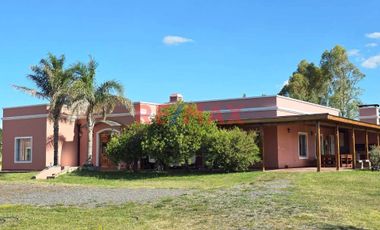 CASA 4 AMBIENTES VENTA CAÑUELAS 10400m2 c/PILETA