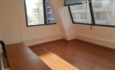 Oficina en Arriendo en Nueva Lyon  Providencia