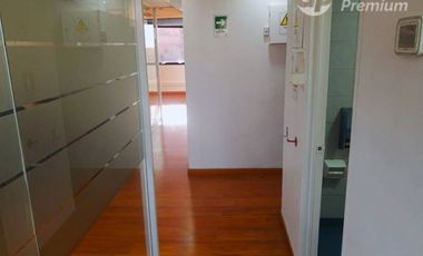 Oficina en Arriendo en Nueva Lyon  Providencia