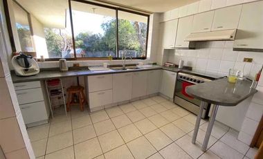 Casa en Venta en Lo Barnechea