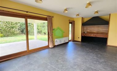 Casa en Arriendo en Pichihuape