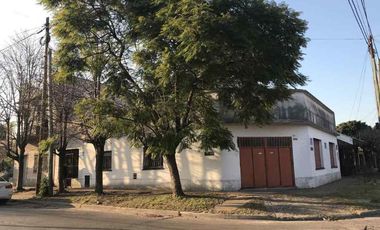 Casa para 2 Familias en venta en Quilmes Oeste