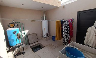 CASA EN RENTA SEMI AMUEBLADA EN REAL DEL NOGALAER