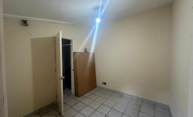 CASA EN RENTA, CLUB DEL GOLF