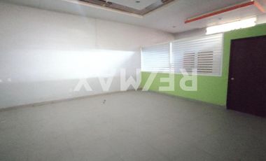 Bodega en venta en el centro de la ciudad  - (3)