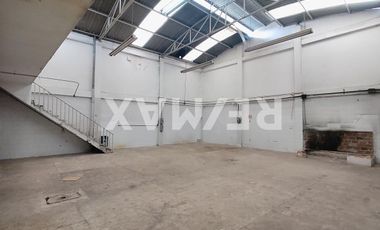 Bodega en venta en el centro de la ciudad  - (3)