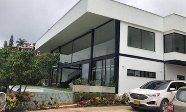 SE VENDE FINCA CAMPESTRE EN DAPA