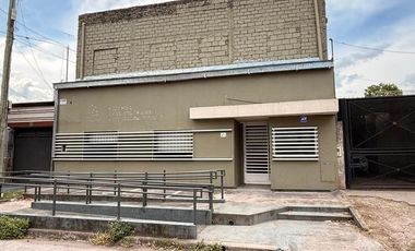 Importante propiedad ideal centro médico o educativo en San Martín al 3100, SMT