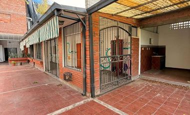 Importante propiedad ideal centro médico o educativo en San Martín al 3100, SMT