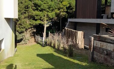 Casa en Venta Costa Esmeralda-Barrio Residencial I