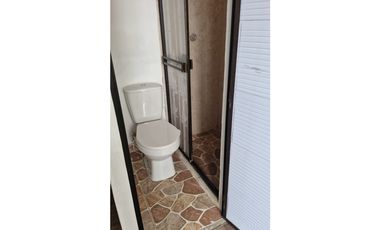 SE ARRIENDAN APARTAESTUDIOS BIEN UBICADOS EN EL CENTRO