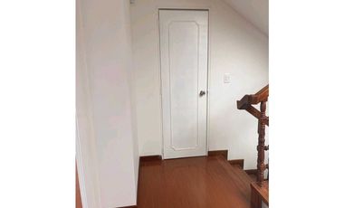 CASA USO COMERCIAL . RESIDENCIAL 142