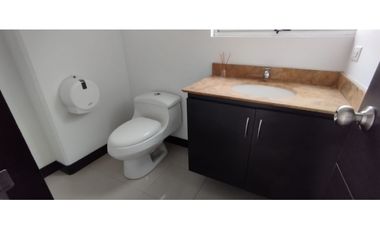 VENTA OFICINA 72M2  CERCA AL PARQUE DE LA 93 BOGOTA D.C