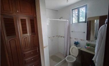 Venta de Casa Campestre con Piscina Privada en La Mesa Cundi