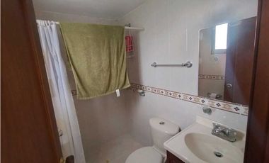 Venta de Casa Campestre con Piscina Privada en La Mesa Cundi