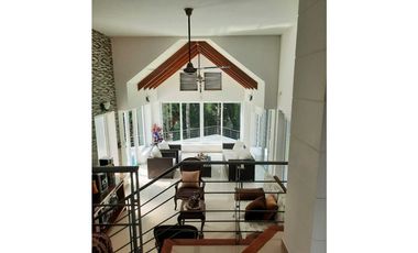 VENTA ESPECTACULAR CASA CAMPESTRE VIA RESTREPO VILLA VALERIA