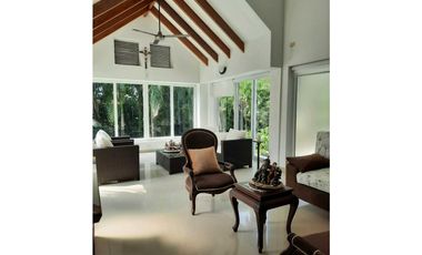 VENTA ESPECTACULAR CASA CAMPESTRE VIA RESTREPO VILLA VALERIA