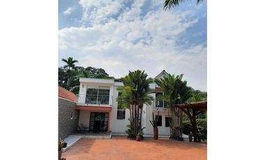 VENTA ESPECTACULAR CASA CAMPESTRE VIA RESTREPO VILLA VALERIA