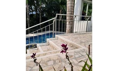 VENTA ESPECTACULAR CASA CAMPESTRE VIA RESTREPO VILLA VALERIA