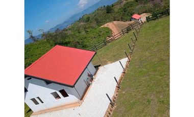 Vendo Cabaña con Lote 2000 Mts San Vicente