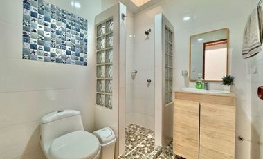 Apartamento con permiso turístico a una cuadra de la playa en bello ho