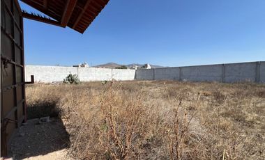 Terreno en venta por la Universidad del Fútbol, 1000 m²