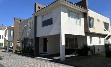 Casa en condominio en  Renta en La Concordia Metepec