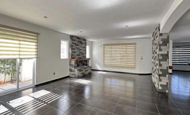 Casa en condominio en  Renta en La Concordia Metepec