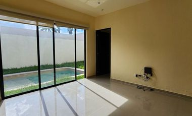 Renta Casa en Conkal con piscina