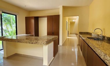 Renta Casa en Conkal con piscina